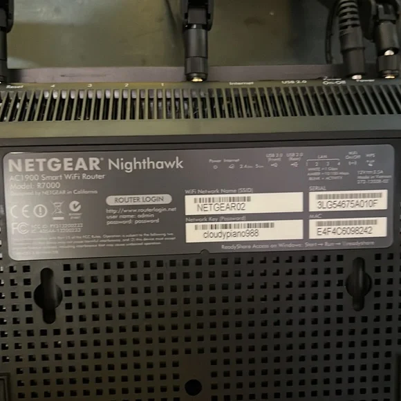 NetGear Nighthawk Wi-Fi Router - Picture 6 of 7